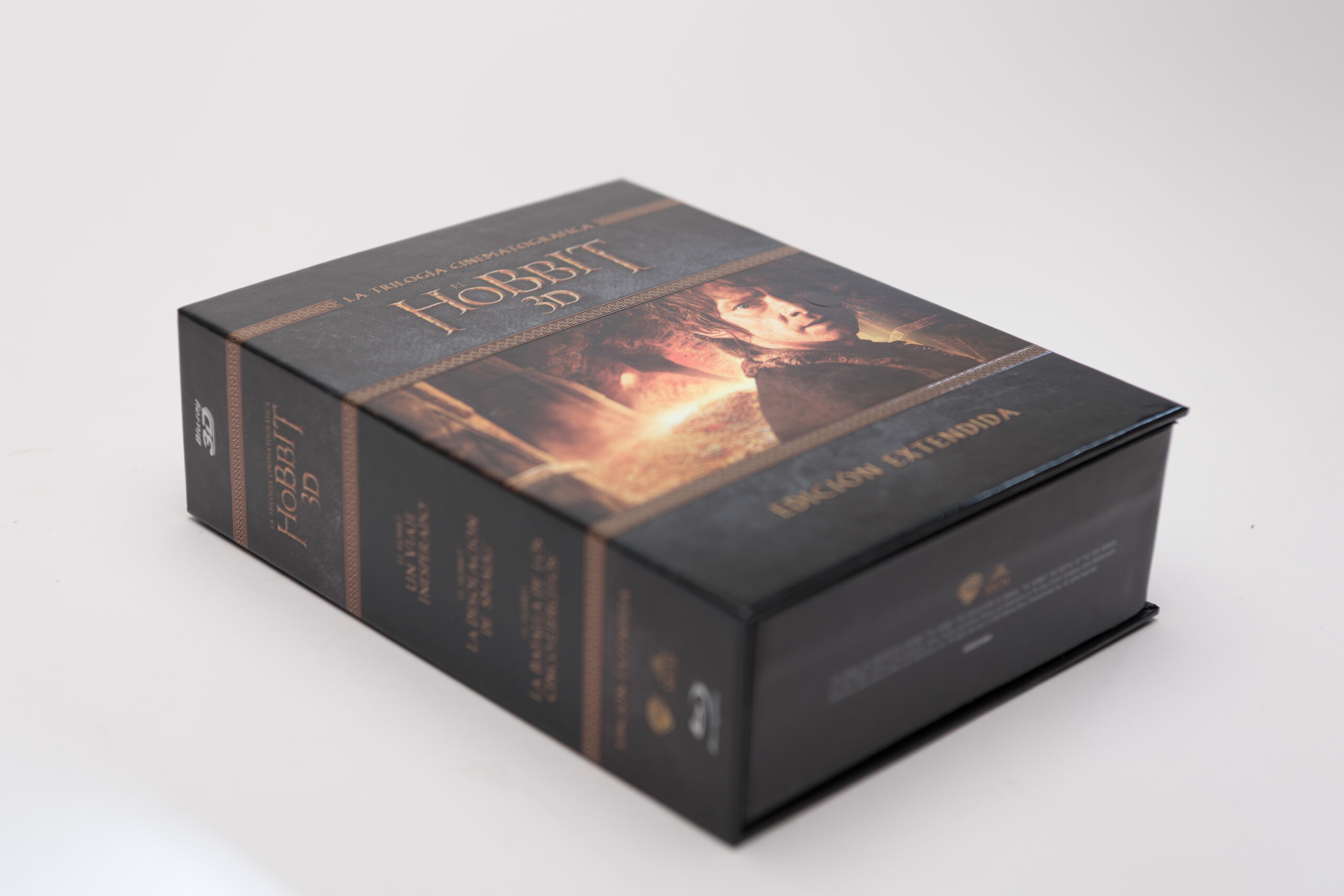 Smooth surface multimedia packaging solutions • Solidus