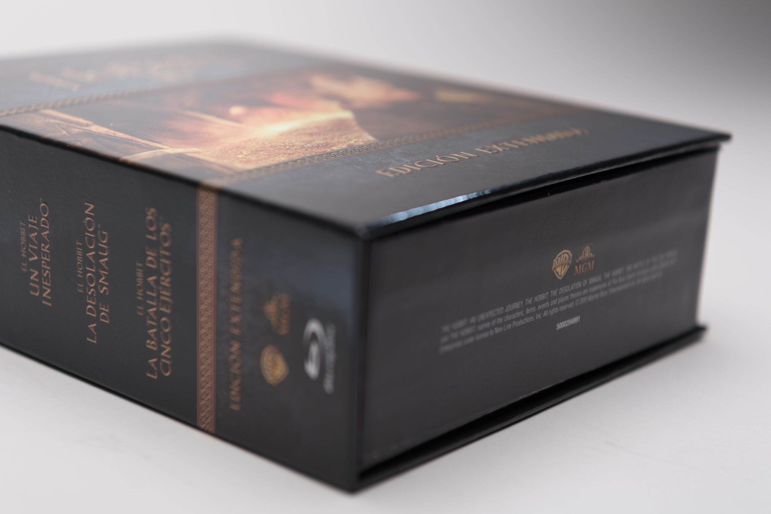 Luxline specialties for multimedia and entertainment packaging • Solidus