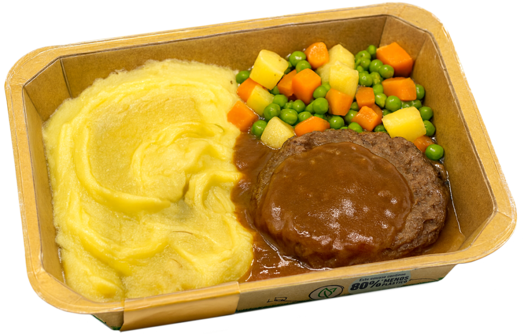 Traditional ready meal with meat, vegetables and potatoes in a fibre-based MAP tray